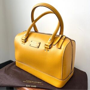Kate Spade purse in a beautiful yellow corn color. Satchel style.